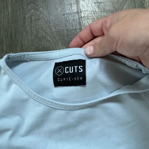 MENS CUTS LONGLSEEVE SIZE MEDIUM - Picture 2 of 2